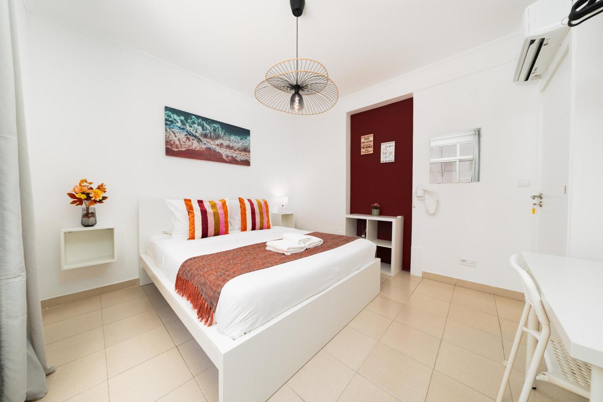 Double or Twin Room Private Bathroom