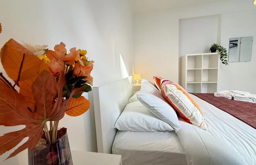 Private Room - Ac - 3 Min To Arroios Metro-1