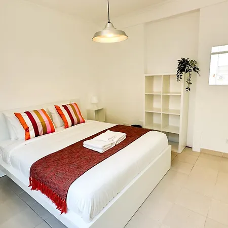 Private Room - Ac - 3 Min To Arroios Metro-2