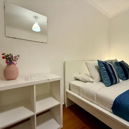 Private Room - Ac - 3 Min To Arroios Metro-3